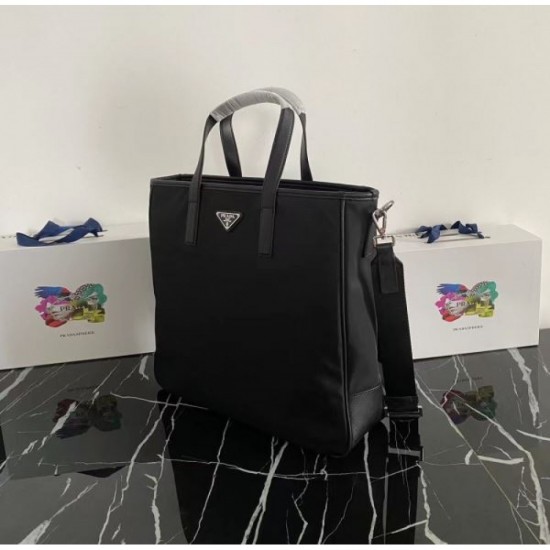 2023FW PRADA briefcase that is very popular among young people overseas 2023FW PRADA briefcase that is very popular among young people overseas