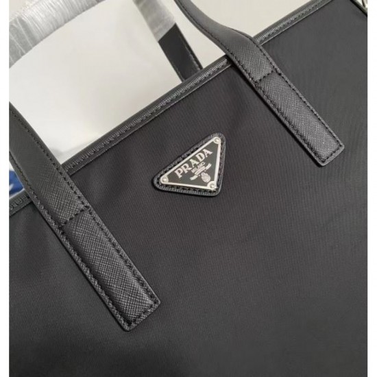 2023FW PRADA briefcase that is very popular among young people overseas 2023FW PRADA briefcase that is very popular among young people overseas