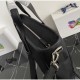 2023FW PRADA briefcase that is very popular among young people overseas 2023FW PRADA briefcase that is very popular among young people overseas