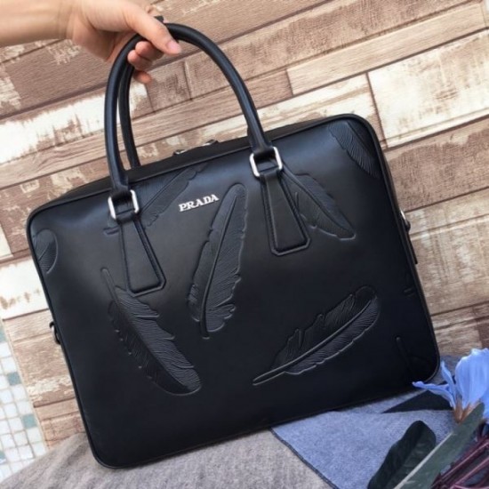 2023FW PRADA Men's Briefcase with the latest and stylish logo 2023FW PRADA Men's Briefcase with the latest and stylish logo