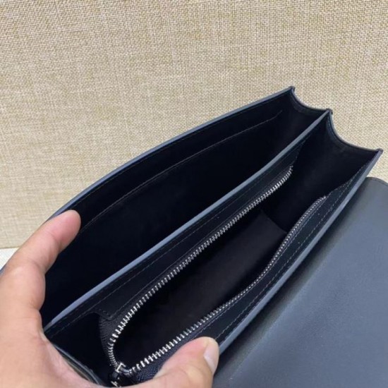 Autumn/Winter Season Continuing Trends New Arrivals 2023FW PRADA Men's Clutch Bag Autumn/Winter Season Continuing Trends New Arrivals 2023FW PRADA Men's Clutch Bag