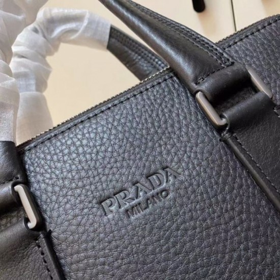 PRADA Prada briefcase 2023FW goes well and is definitely recommended PRADA Prada briefcase 2023FW goes well and is definitely recommended