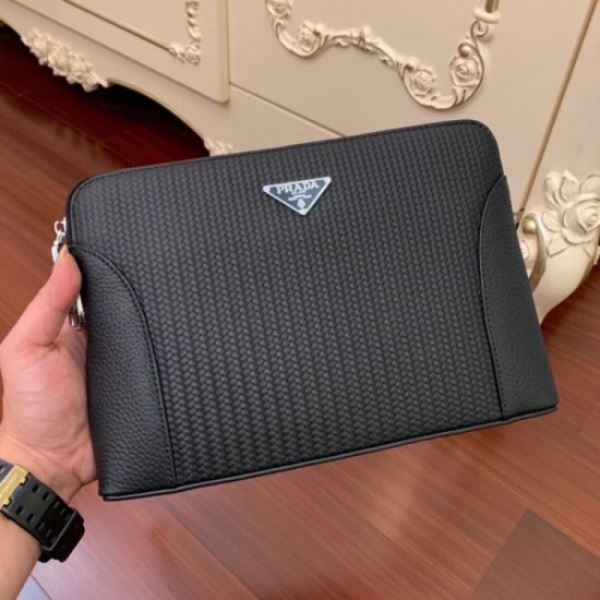 PRADA Prada clutch bag 2023FW rare! Limited to stores that carry it PRADA Prada clutch bag 2023FW rare! Limited to stores that carry it