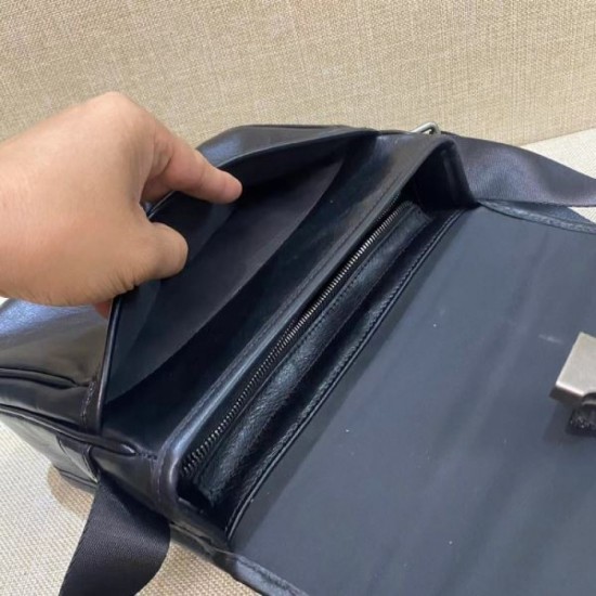 PRADA Shoulder Bag 2023FW Fall/Winter New Limited Edition Super Hard to Get PRADA Shoulder Bag 2023FW Fall/Winter New Limited Edition Super Hard to Get