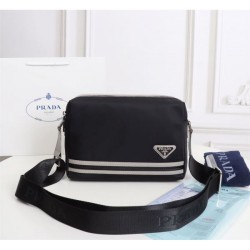 PRADA Shoulder Bag 2023FW Fashion sense is skyrocketing!