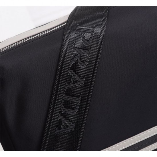 PRADA Shoulder Bag 2023FW Fashion sense is skyrocketing! PRADA Shoulder Bag 2023FW Fashion sense is skyrocketing!