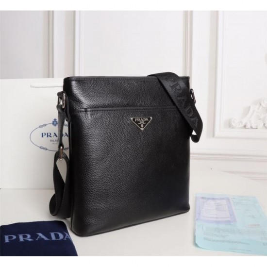 PRADA Shoulder Bag 2023FW Be fashionable now! PRADA Shoulder Bag 2023FW Be fashionable now!