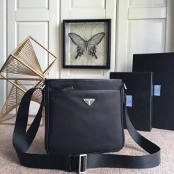 PRADA shoulder bag 2023FW trend coordination