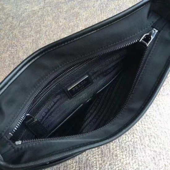 PRADA shoulder bag 2023FW trend coordination PRADA shoulder bag 2023FW trend coordination