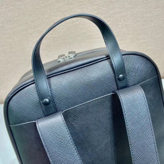 PRADA Backpack 2023FW Very popular among young people overseas PRADA Backpack 2023FW Very popular among young people overseas