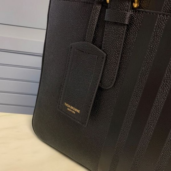 THOM BROWNE Briefcase 2023FW Highlights THOM BROWNE Briefcase 2023FW Highlights