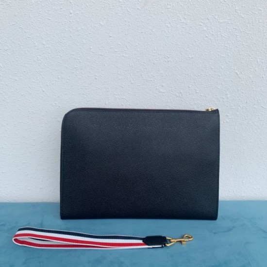 THOM BROWNE clutch bag 2023FW is becoming a hot topic THOM BROWNE clutch bag 2023FW is becoming a hot topic