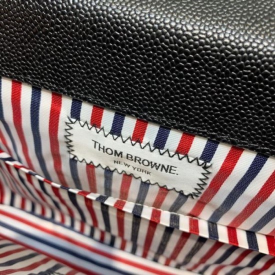 THOM BROWNE Shoulder Bag 2023FW Latest Item THOM BROWNE Shoulder Bag 2023FW Latest Item