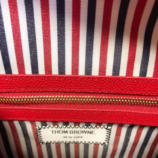 THOM BROWNE Shoulder Bag 2023FW Refined Design THOM BROWNE Shoulder Bag 2023FW Refined Design
