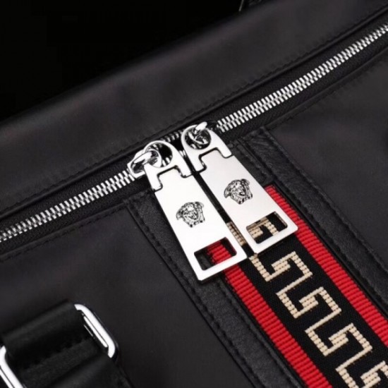 VERSACE Versace 2023SS travel bag is very popular this year VERSACE Versace 2023SS travel bag is very popular this year
