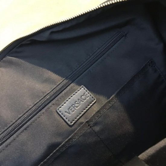 VERSACE Versace 2023SS travel bag very difficult to obtain VERSACE Versace 2023SS travel bag very difficult to obtain