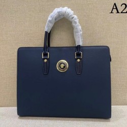 The popularity never fades! 2023SS VERSACE Versace briefcase