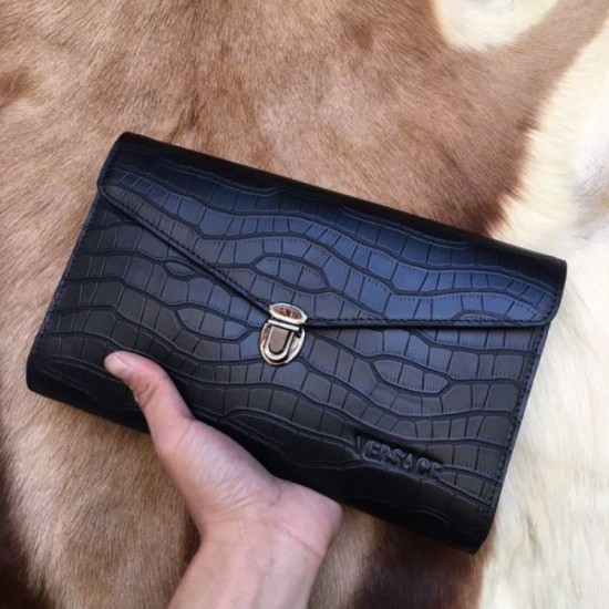 Recommended new items for fall 2023FW VERSACE Versace clutch bag Recommended new items for fall 2023FW VERSACE Versace clutch bag