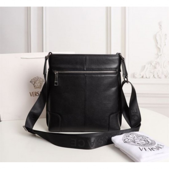 VERSACE Shoulder bag 2023FW trendy item VERSACE Shoulder bag 2023FW trendy item