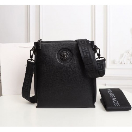 VERSACE Versace shoulder bag 2023FW attracting a lot of attention VERSACE Versace shoulder bag 2023FW attracting a lot of attention