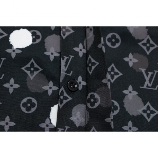 2023SS discount period limited sale short-sleeved shirt LOUIS VUITTON Louis Vuitton 2023SS discount period limited sale short-sleeved shirt LOUIS VUITTON Louis Vuitton