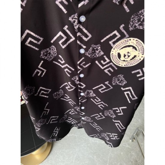 2023SS Gift for loved ones Short-sleeved shirt VERSACE Versace 2023SS Gift for loved ones Short-sleeved shirt VERSACE Versace