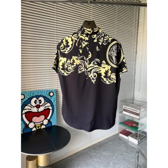 2023SS This summer's latest popular sale short-sleeved shirt VERSACE Versace 2023SS This summer's latest popular sale short-sleeved shirt VERSACE Versace