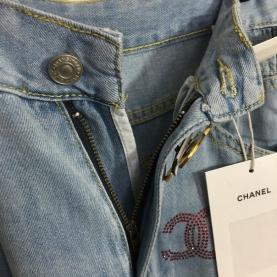 New jeans 2023SS CHANEL Chanel following the last season New jeans 2023SS CHANEL Chanel following the last season