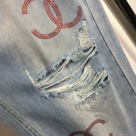 New jeans 2023SS CHANEL Chanel following the last season New jeans 2023SS CHANEL Chanel following the last season