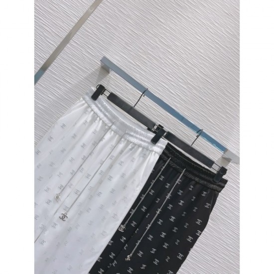 New straight pants perfect for early spring and summer 2023SS CHANEL Chanel New straight pants perfect for early spring and summer 2023SS CHANEL Chanel