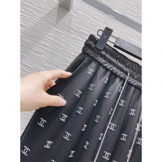 New straight pants perfect for early spring and summer 2023SS CHANEL Chanel New straight pants perfect for early spring and summer 2023SS CHANEL Chanel