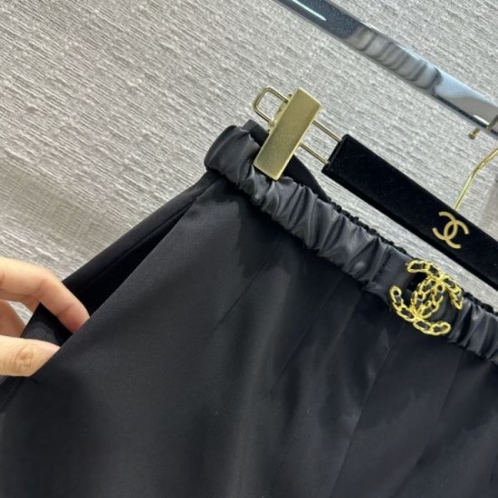 2023FW High Waist Pants CHANEL Popular item in both magazines and the city 2023FW High Waist Pants CHANEL Popular item in both magazines and the city