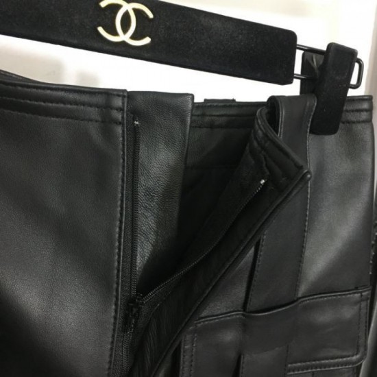 2023FW Genuine leather pants FENDI Style packed with charm 2023FW Genuine leather pants FENDI Style packed with charm