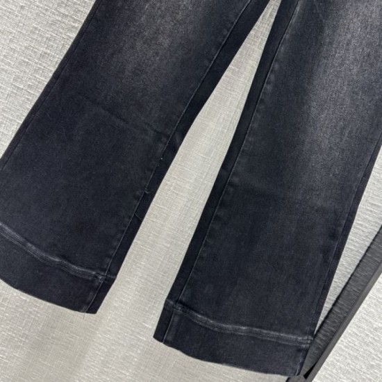 2023FW Jeans LOEWE A coveted brand that makes you feel good 2023FW Jeans LOEWE A coveted brand that makes you feel good