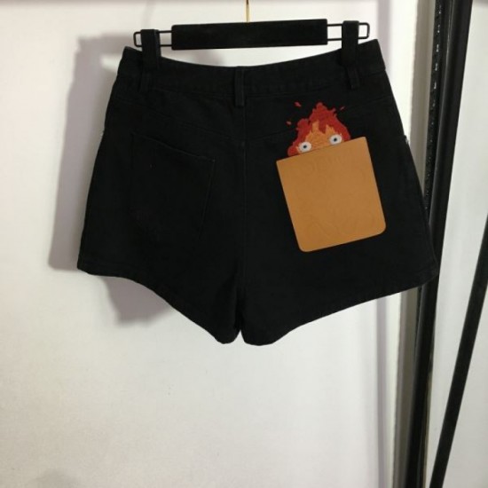 2023FW Shorts LOEWE This fall's essential item 2023FW Shorts LOEWE This fall's essential item