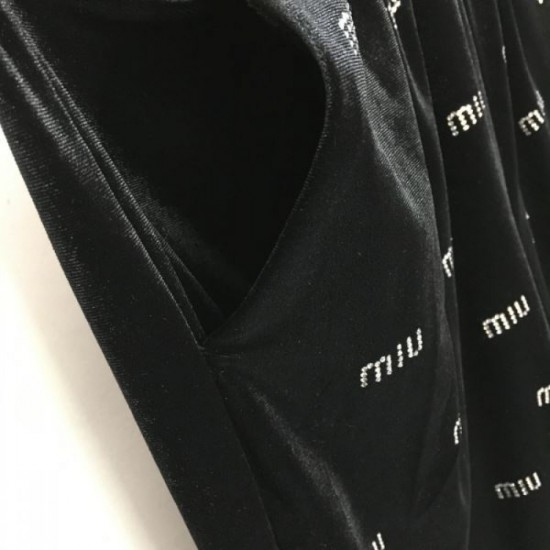 2023FW wide pants MIU MIU extremely rare difficult to obtain 2023FW wide pants MIU MIU extremely rare difficult to obtain
