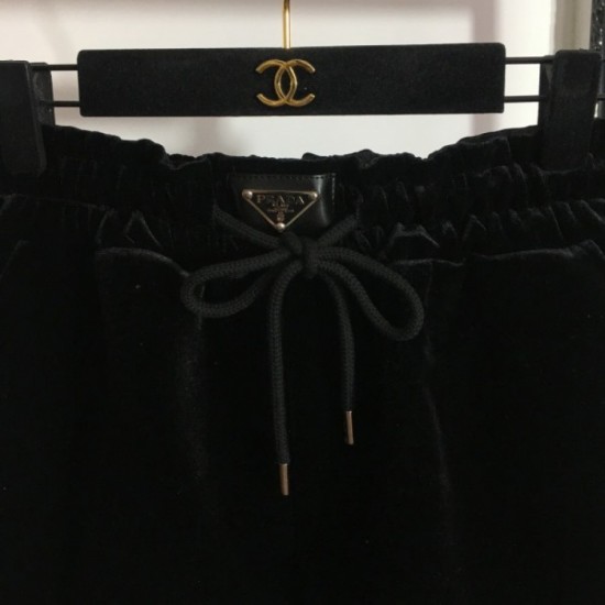PRADA Prada 2023SS shorts that celebrities and celebrities love PRADA Prada 2023SS shorts that celebrities and celebrities love