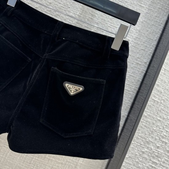 PRADA Prada 2023FW shorts New this season! Adults are also OK! PRADA Prada 2023FW shorts New this season! Adults are also OK!