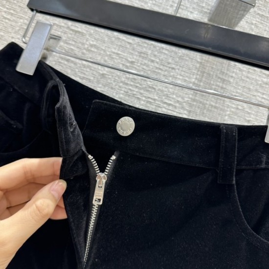 PRADA Prada 2023FW shorts New this season! Adults are also OK! PRADA Prada 2023FW shorts New this season! Adults are also OK!