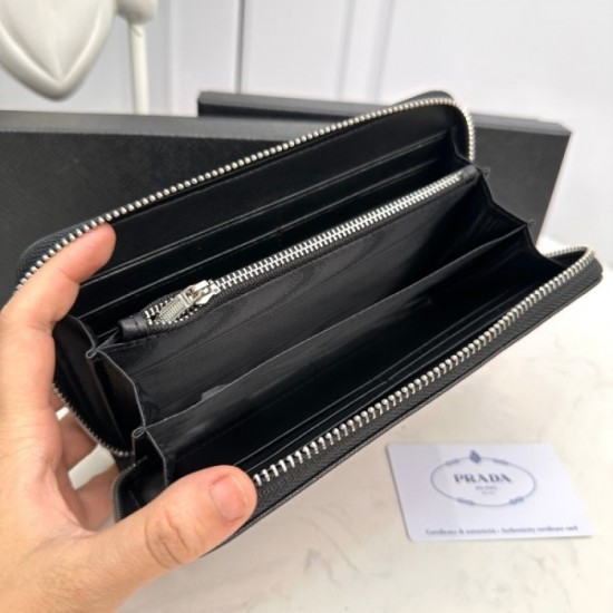 2023SS PRADA Prada This summer's new long wallet that attracts attention 2023SS PRADA Prada This summer's new long wallet that attracts attention