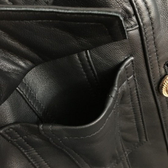 BALMAIN Balmain 2023FW leather vest Finished in a sexy style BALMAIN Balmain 2023FW leather vest Finished in a sexy style