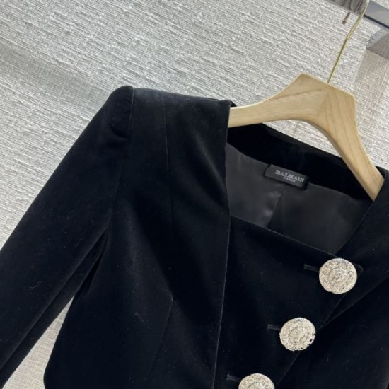 2023FW Jacket BALMAIN New autumn/winter item with great local price 2023FW Jacket BALMAIN New autumn/winter item with great local price
