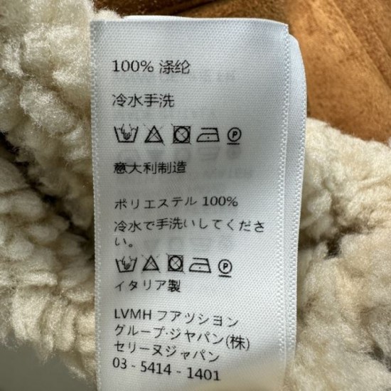 2023FW Vest Coat CELINE Celine limited quantity miracle arrival 2023FW Vest Coat CELINE Celine limited quantity miracle arrival