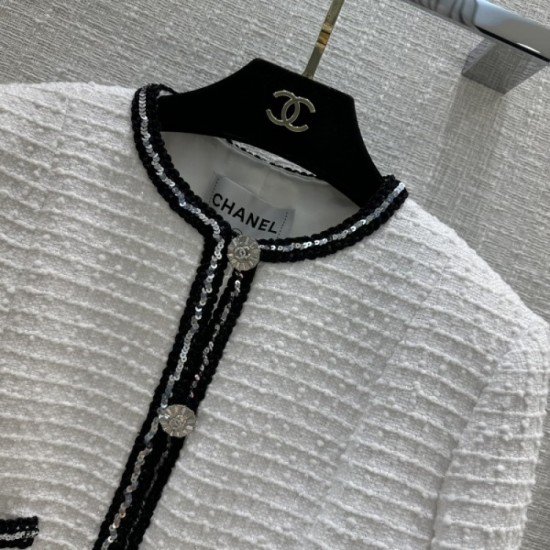 CHANEL Chanel excellent combination 2023SS short length coat CHANEL Chanel excellent combination 2023SS short length coat