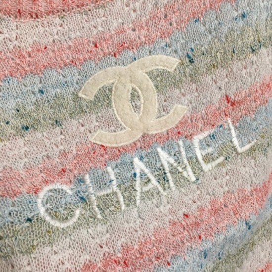 CHANEL Chanel 2023FW Pullover Essential for spring and summer coordination CHANEL Chanel 2023FW Pullover Essential for spring and summer coordination