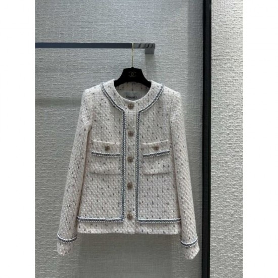 2023FW Coat CHANEL This is the one for this fall 2023FW Coat CHANEL This is the one for this fall