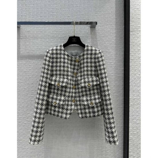 2023FW coat CHANEL A stylish item 2023FW coat CHANEL A stylish item