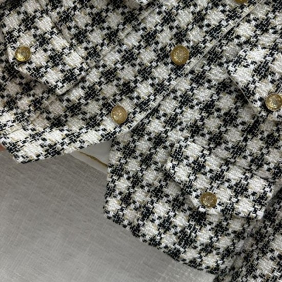 2023FW coat CHANEL A stylish item 2023FW coat CHANEL A stylish item