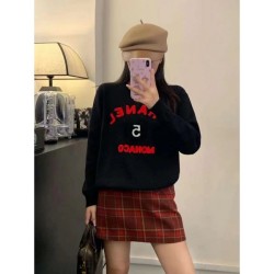 2023FW Pullover Knit CHANEL Charm-filled style