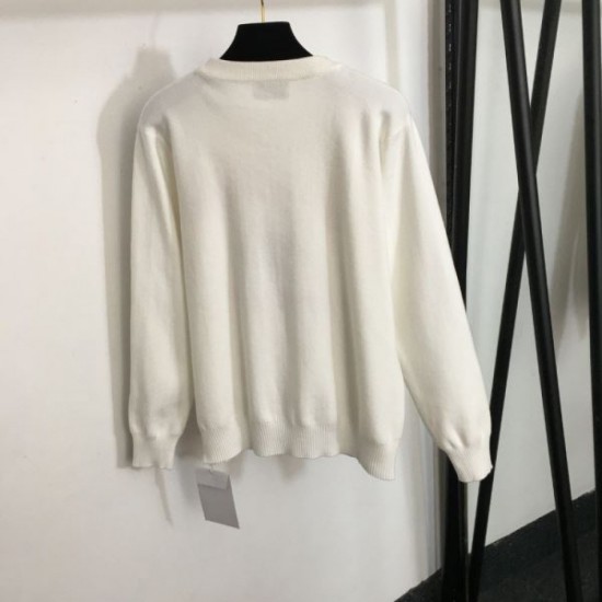 2023FW Pullover Knit CHANEL Charm-filled style 2023FW Pullover Knit CHANEL Charm-filled style